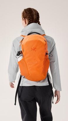 Mantis 16L 多功能背包